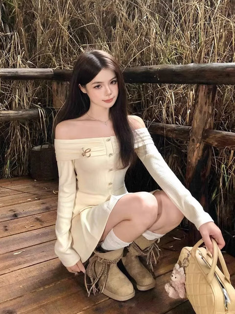 Designed with a Slim Fit, Off-The-Shoulder Knit Top with Long Sleeves and a Pleated Short Skirt Set for Women, a Hot-Selling Item for Autumn