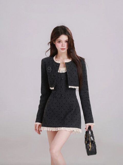 French Slim Fit Thickeneded Woolen Short Outwear Women's Waist Polka Dot Dress Design Suspender Short Skirt Winter