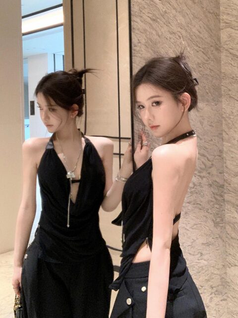 Black High-End Deep V Double-Layer Mesh Belt Halter Neck Sleeveless Tank Top with a Unique Design and Exposed Back