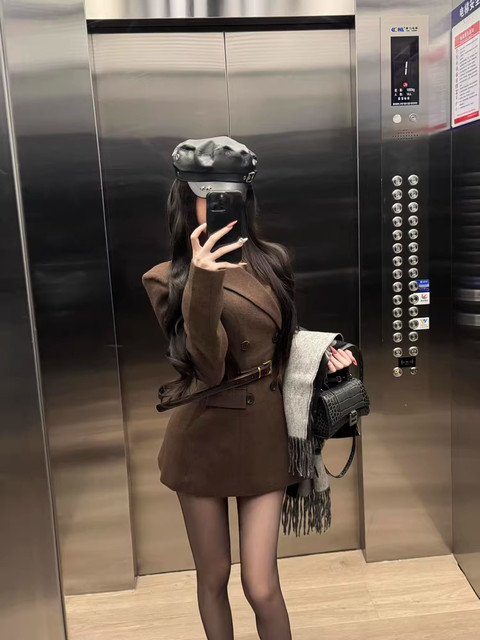 Melard Brown Shoulder-Length Blazer for Women, Autumn and Winter, High-End Double-Breasted Waist-Cinching Slimming Top