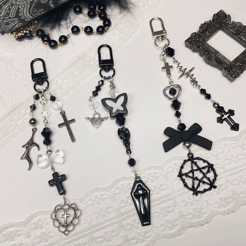 Маленький демон Оригинальный черно -белый стиль темный литт