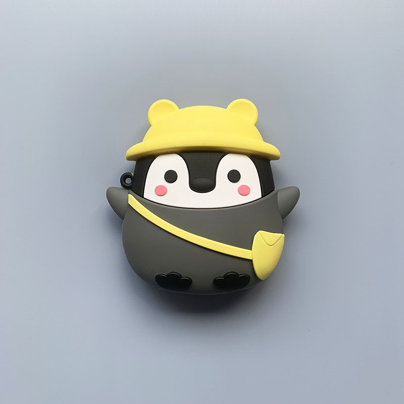 Suitable for Toyota car key cover CorollaRAV4 protective cover Lei Ling CAMRYCHR cartoon penguin buckle