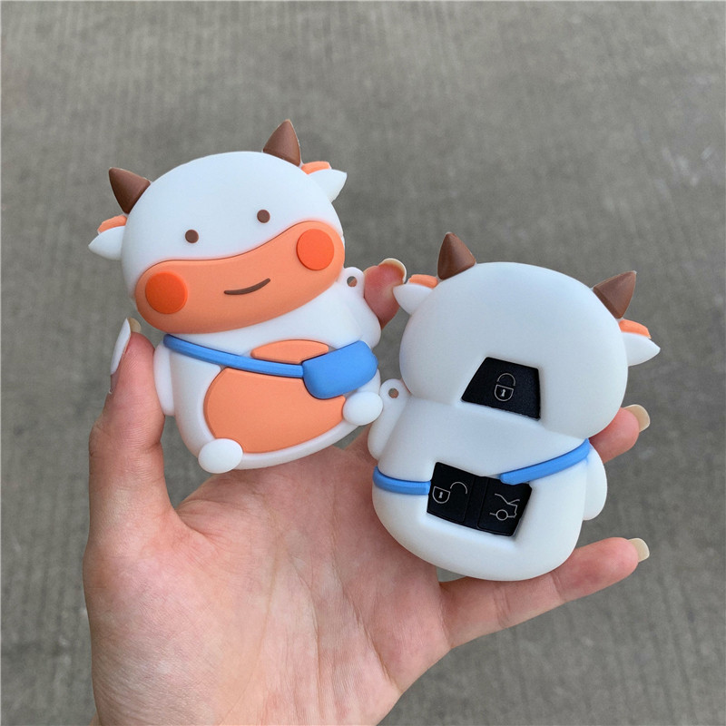 Suitable for Mercedes-Benz car key set c260L C200L shell A200L glc260L female gla200 cartoon key chain