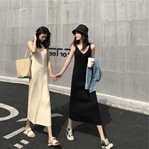 2021 new female Japanese gentle wind waist thin basic temperament French retro knitted sling dress