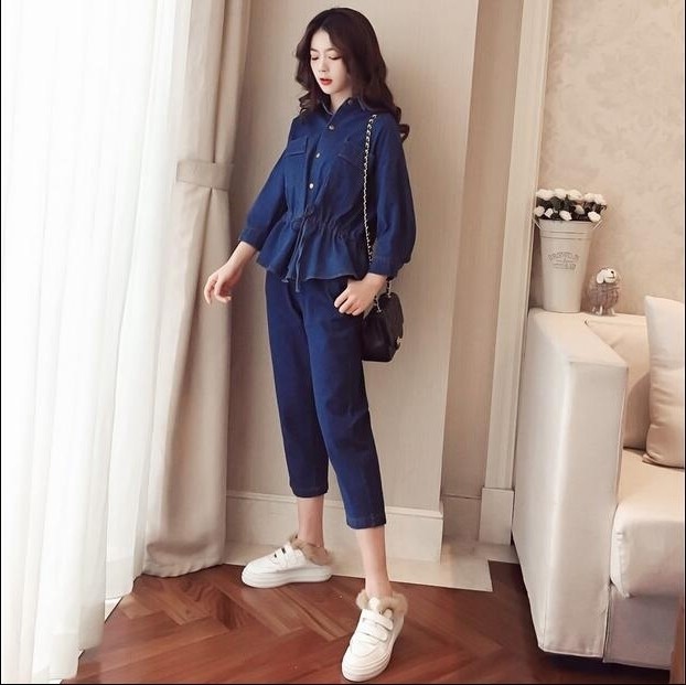 Plus-size women's clothing 2022 early autumn new net red fashion suit fat sister looks thin western denim pants two-piece set