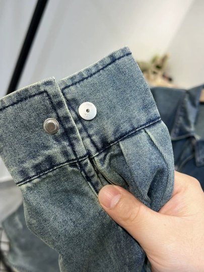 2023年秋季新款复古宽松牛仔衬衫女韩版休闲风长袖双口袋衬衣女潮