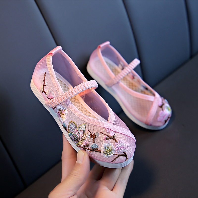 Baby breathable ancient Chinese sandals old Beijing cloth shoes embroidery shoes girls shoes and children's shoes