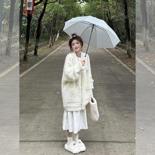 安婧纯 毛衣两件套