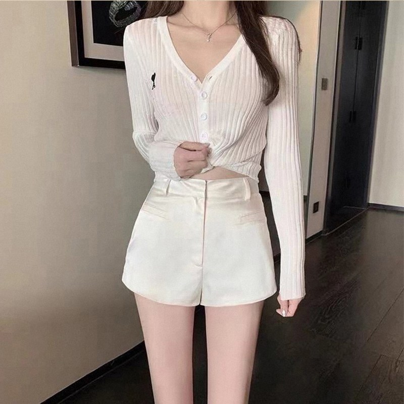 Loving Alphabet Embroidered Long Sleeve Sunscreen Cardiopoue Woman Outstrap Air Conditioning Shirt Slim V collar Short knitted jacket blouse