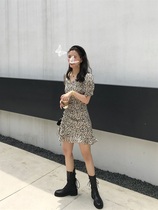 2021 summer new womens size floral short temperament skirt V collar waist slim little dress