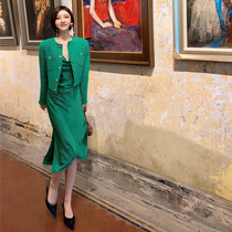 2021 Early spring New womens dress big code green suit Two suits Skirt Straps small fragrant windy windy dress