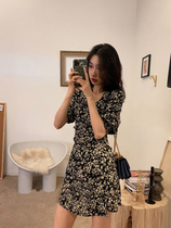 2020 Summer new womens large size short temperament skirt floral V collar waist slim dress