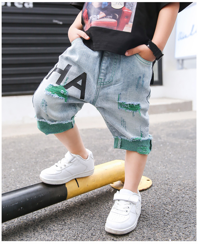 Con trai cắt quần mùa hè mỏng phần trẻ em quần short nước ngoài lỗ bé quần jeans mùa hè quần trẻ em quần thủy triều - Quần shop quần áo trẻ em