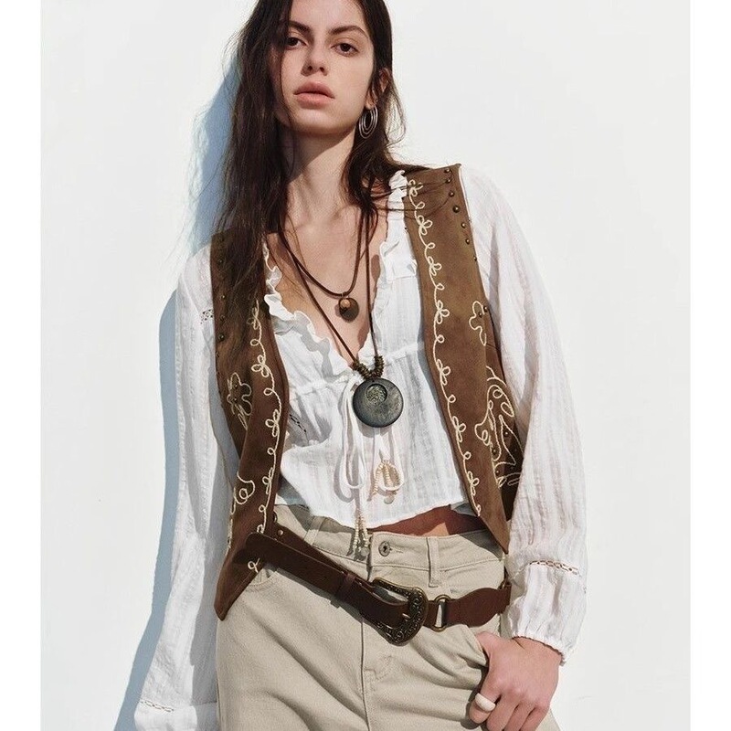 Amazon Europe and America 2026 New Products Hot-Selling Foreign Trade Cross-Border Stylish Personalized Embroidered Women's Sleeveless Cardigan Vest Trendy