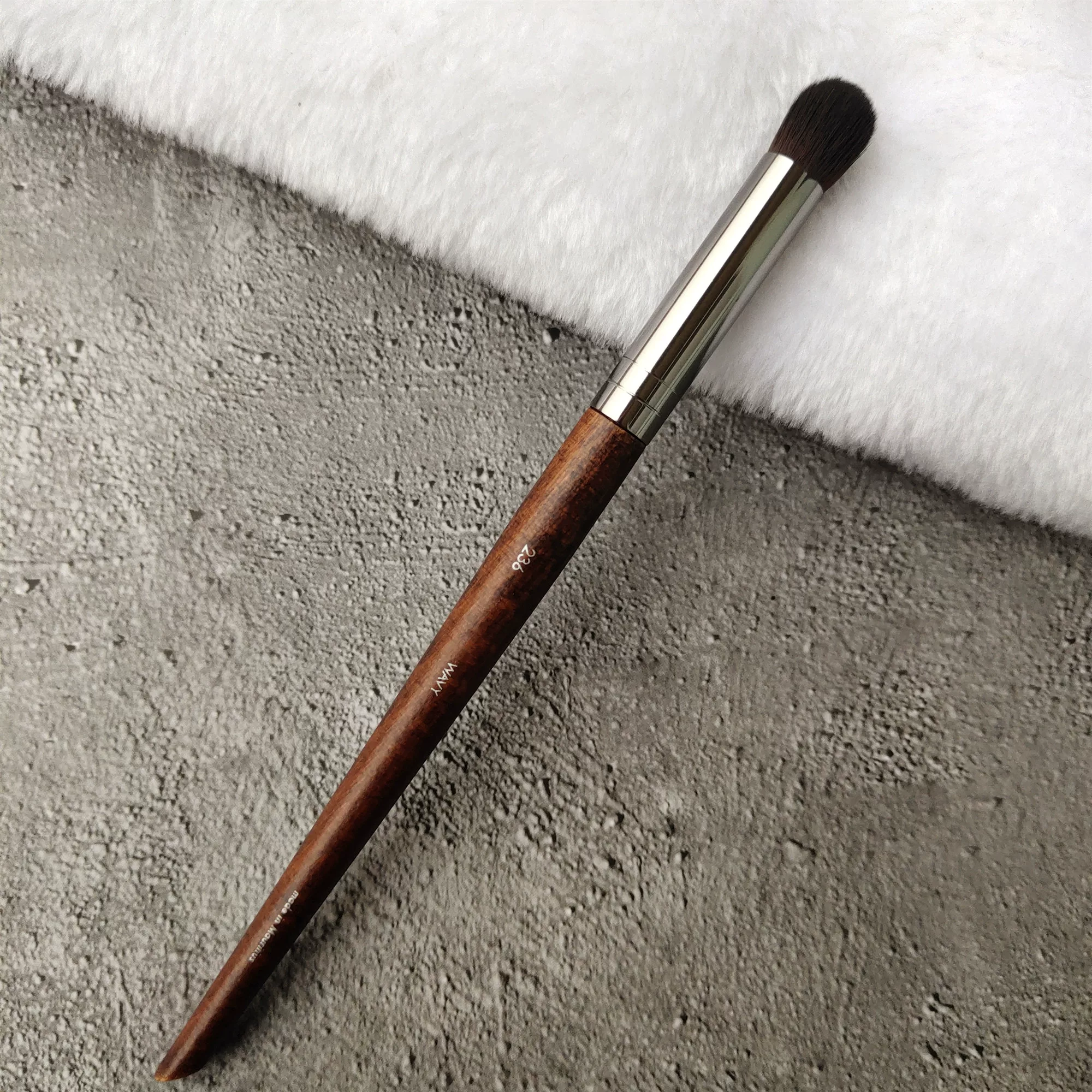 Concealer brush for contouring, eye pencil