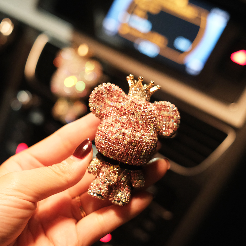 High-end Inlaid Drilling Mesh Red Bear Car Perfume Fragrant Lavender Air Conditioning Air Outlet Creative Pendulum in-car Supplies Great All