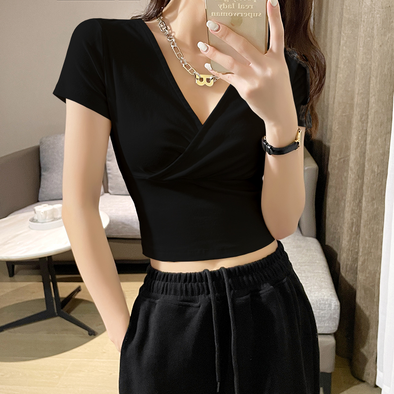 Black Short V-Neck Top for Women, Unique Design, Short-Sleeved T-Shirt for Women, 2026 New Style, Low-Cut, High-Waisted, Midriff-Baring Summer Outfit