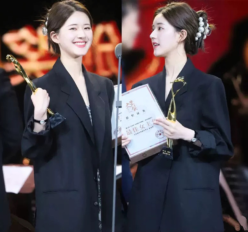 Zhao Lusi's Same Style Black Blazer for Women, New Trendy Loose Casual High-End Suit Jacket for Petite Women