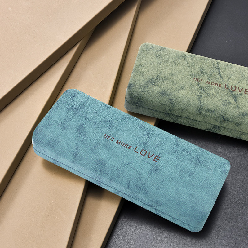 Glasses case ins Men and women portable high-end large-capacity creative anti-pressure girl retro literary personality sunglasses storage