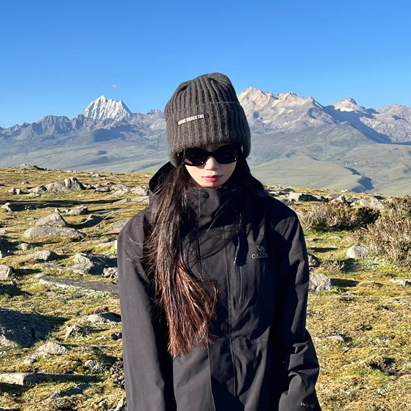 Tibet and Sichuan Western Region Travel Outfit Knitted Wool Hat for Women, Autumn and Winter 2024 New Versatile Warm Slouchy Beanie Tibet and Sichuan Western Region Travel Outfit Knitted Wool Hat for Women, Autumn and Winter 2024 New Versatile Warm Slouchy Beanie