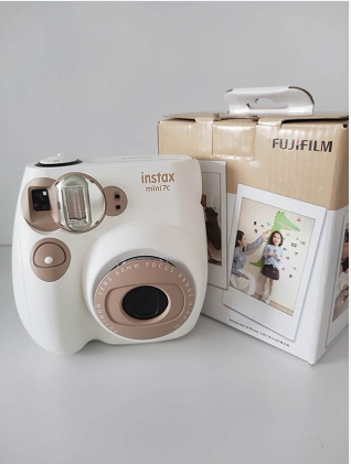 Fuji Camera Mini7C Package Includes Instant Photo Paper, Camera for Male and Female Students and Children