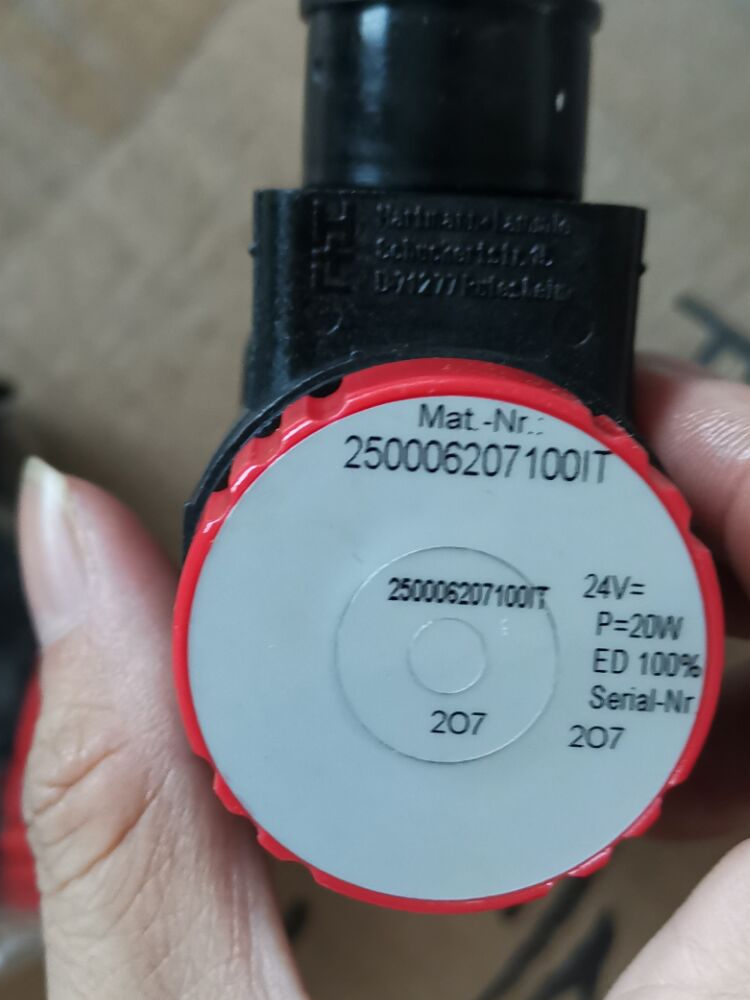 35000块买个干燥管。这玩意儿真不是智商税，是实验室的“续命符”。