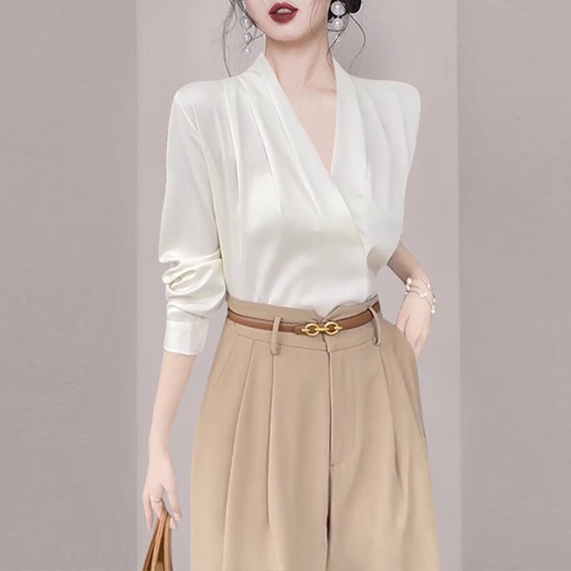 High-End Satin Shirt for Women, Long-Sleeved, 2026 Autumn, Professional V-Neck White Shirt, French Style Inner Wear, Elegant Top