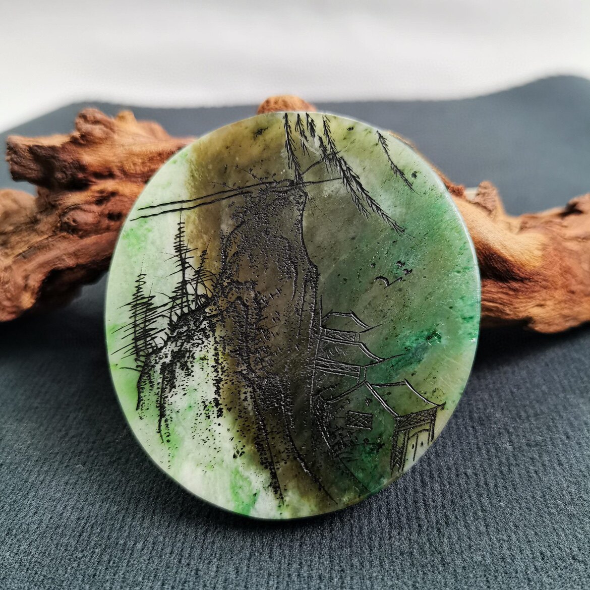 新款天然独山玉无事牌：绿色粉色透水冰白，收藏级老坑料，你值得拥有！-颈饰-淘宝好物网