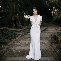 French light wedding travel 2021 new bride simple forest retro satin fishtail wedding dress out of the yarn is thin