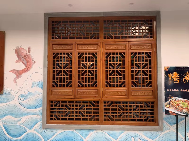 Yuezhu Dongyang wood carving antique doors and windows Chinese style partition porch screen hollow solid wood lattice carved window flower window