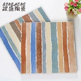 Американская пастырская земля, древний кирпичный кирпичный порог, каменный балкон, пересекающий дверь канмутанской кухни тали