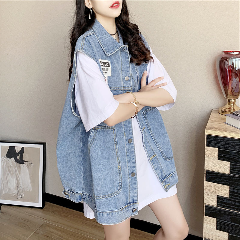 Extra Large Size 150kg Plus-Size Denim Vest for Women, Spring and Autumn, Loose Fit with Pockets, Korean Style Vest Jacket, Versatile 200 Extra Large Size 150kg Plus-Size Denim Vest for Women, Spring and Autumn, Loose Fit with Pockets, Korean Style Vest Jacket, Versatile 200