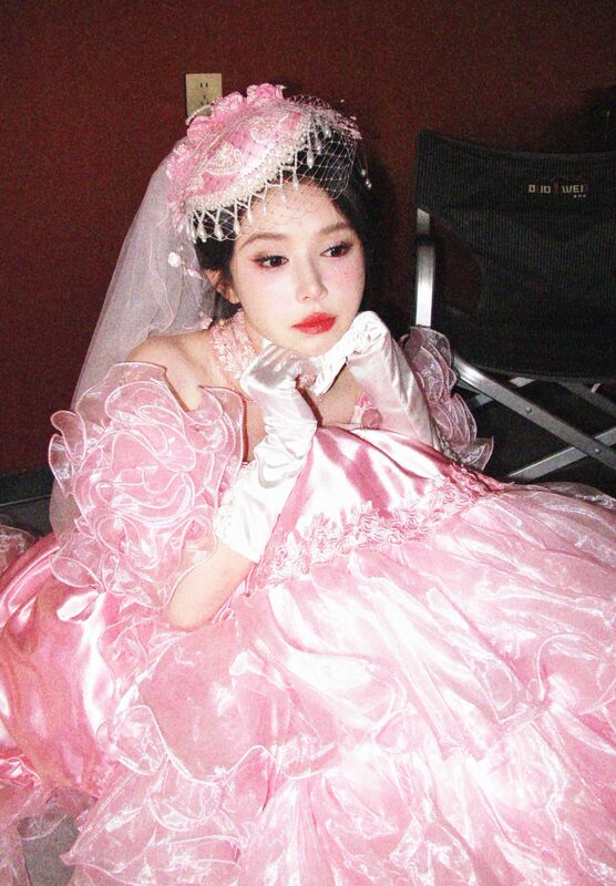 Xixi Vintage Pink Hong Kong Style 80S Mother-Of-The-Bride Retro Original Wedding Dress with Pleats and Hand-Beaded Embellishments Xixi Vintage Pink Hong Kong Style 80S Mother-Of-The-Bride Retro Original Wedding Dress with Pleats and Hand-Beaded Embellishments