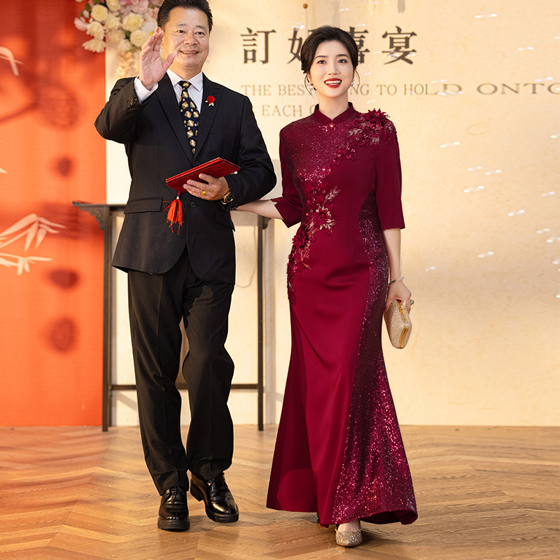 High-End Mother-In-Law Wedding Banquet Dress Cheongsam 2026 New Style Young Married Mother Wedding Dress Noble Fishtail Haute Couture