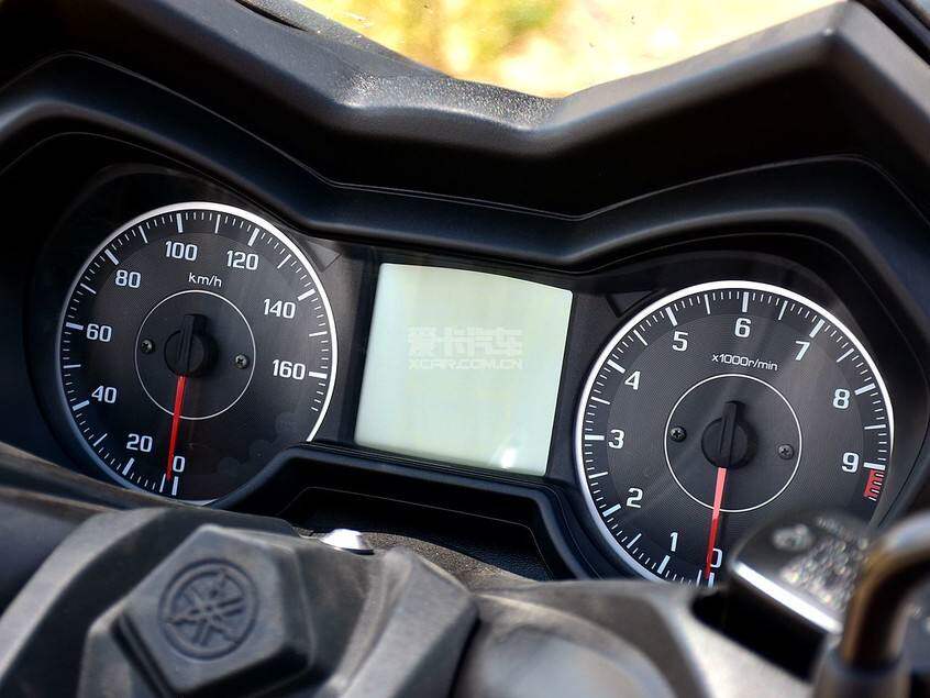 Application of XMAX 300 meter Meter Protective Film Transparent Adhesive Film Retrofit Thickened HIGH THROUGH YAMHA MOUNTAIN LEAVES