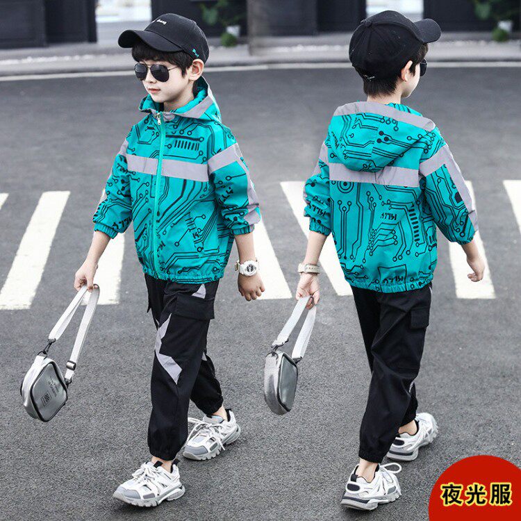 Boy suit Spring and autumn clothes 2022 new handsome sends two sets of sports CUHK child Han version online red trendy tide