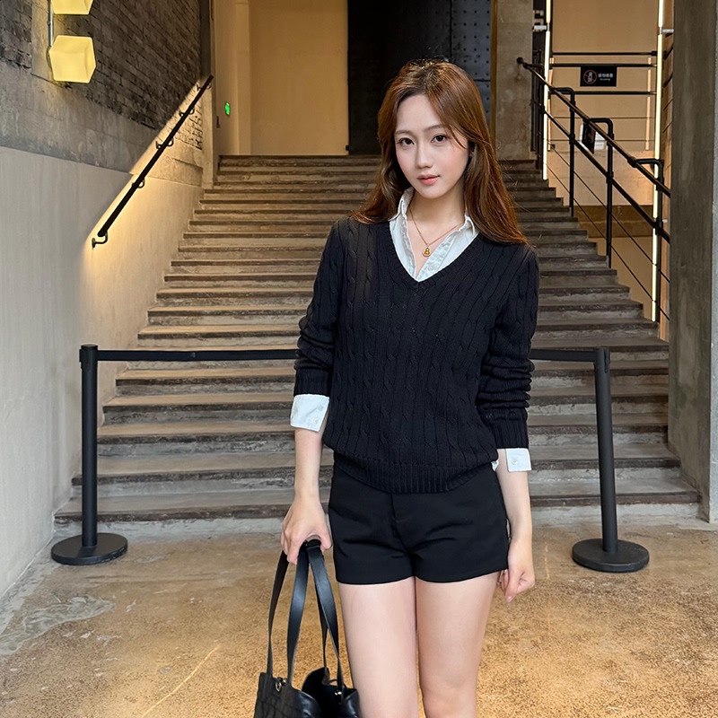 Black Cable-Knit Pullover Sweater for Women, Early Autumn New Style, Lazy Style Base Sweater, Long-Sleeve