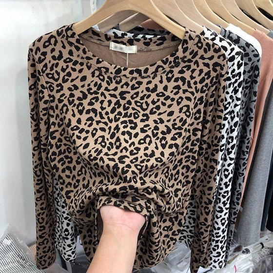 2024 autumn and winter new long-sleeved leopard print T-shirt for women, European style, slim-fitting top, fashionable and versatile bottoming shirt