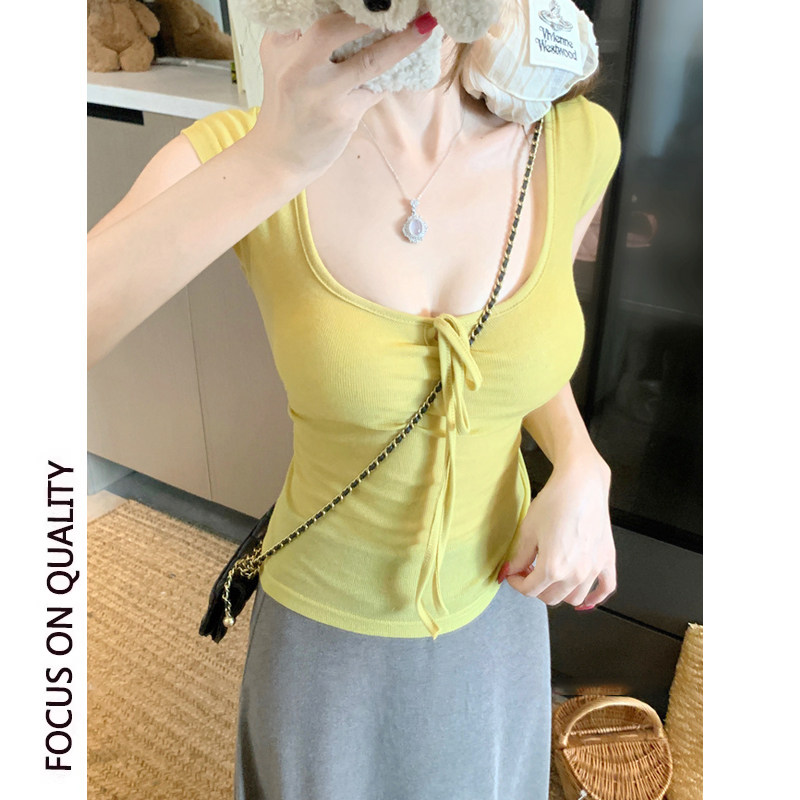 薄款短袖t恤女夏2025新款紧身辣妹纯欲黄色性感微透系带低U领上衣