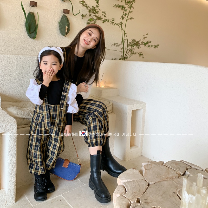 Korean parent-child dress mother-daughter fried street 2022 new set spring foreign fashionable plaid suspender pants long pants