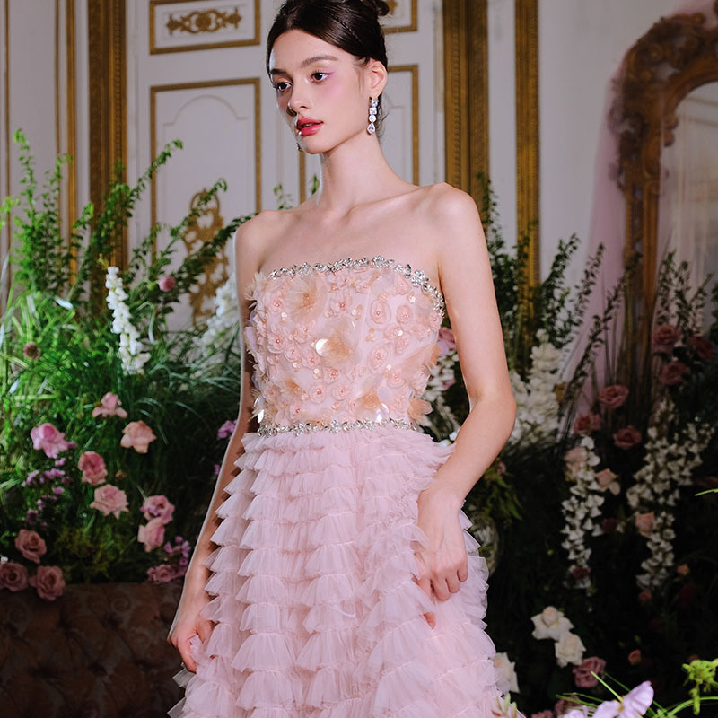 Wardrobes by Chen Light Luxury High-End Floral Pearl Sequin Dress Summer Strapless Tiered Long Dress for Women