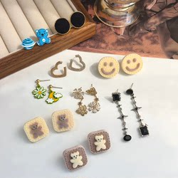 Mihan 틈새 만화 귀여운 패션 귀걸이 기질 간단한 패션 귀걸이 기하학적 보석에 참여하지 않음 전체 할인