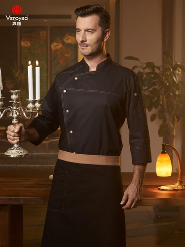 Женщина -исполнитель