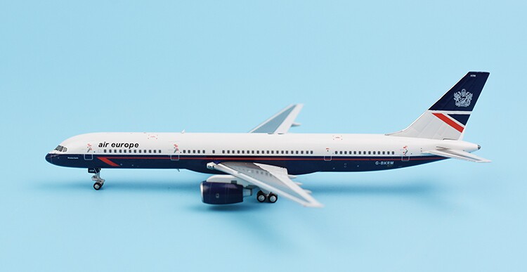 NG 53047 European Airlines B757-200 G-BKRM Landor 1:400