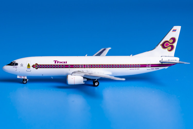 Phoenix 11692 Thai Airlines B737-400 HS-TDH with Thai King sign 1:400