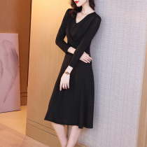 Autumn 2021 new female celebrity temperament high-end knitted dress V-collar thin high-end long skirt