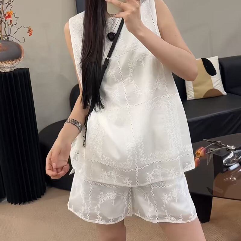 Light Mature Style Hollow Embroidery Sleeveless Vest and Shorts Set for Women, 2026 Summer New Style, Elegant and Fashionable Two-Piece Set Light Mature Style Hollow Embroidery Sleeveless Vest and Shorts Set for Women, 2026 Summer New Style, Elegant and Fashionable Two-Piece Set