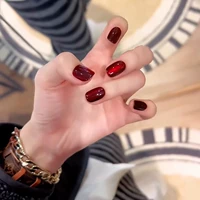 Винный красный кошачий глаз