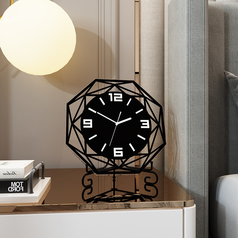 Table clock living room ornaments modern simple table clock bedroom mute home decoration personality creative desk clock