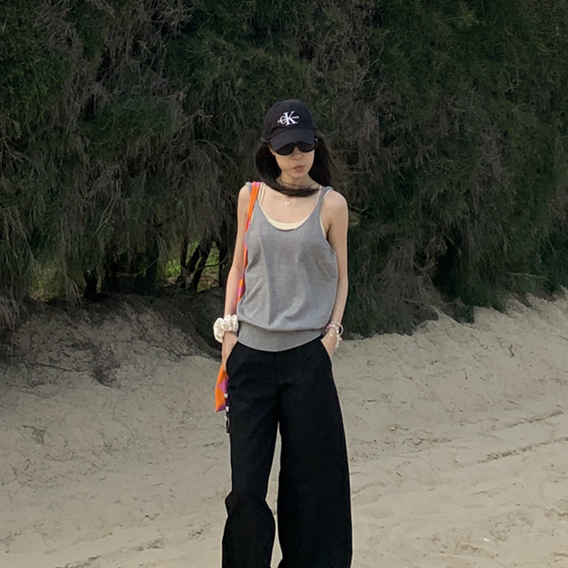 Ncta Summer 2025 New Style Spicy Girl Backless Vest Top with Elastic Straps, Loose Sleeveless Tank Top for Girls Ncta Summer 2025 New Style Spicy Girl Backless Vest Top with Elastic Straps, Loose Sleeveless Tank Top for Girls